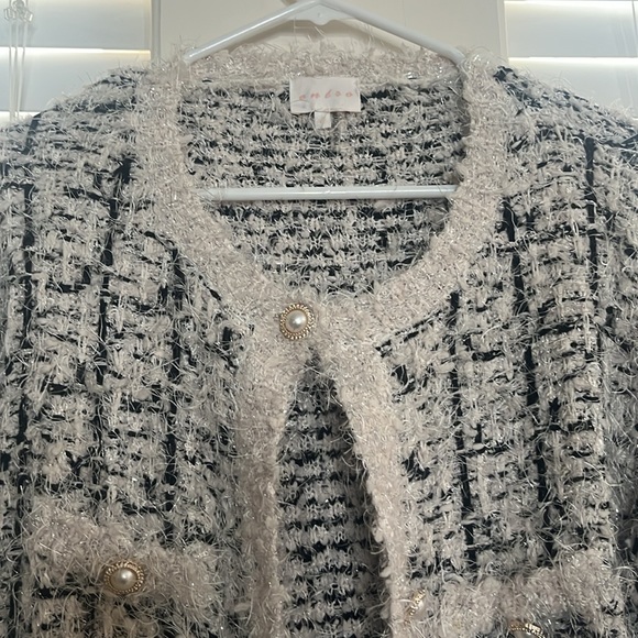 Black and white sweater-jacket - Picture 2 of 4